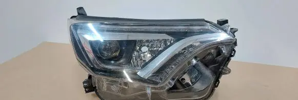 Toyota RAV 4 (XA40) Headlight/headlamp W3049