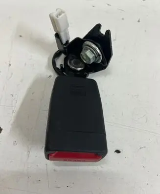 Mazda CX-3 Rear seatbelt buckle