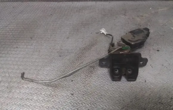 Tailgate/trunk/boot lock/catch/latch