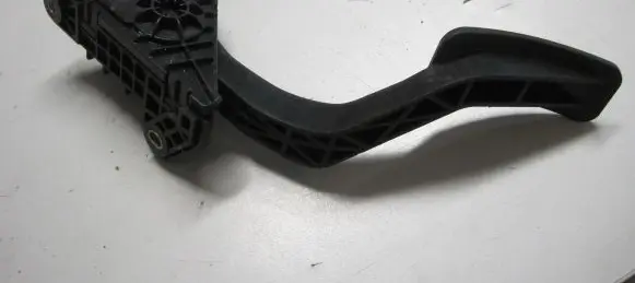 Mazda 6 Accelerator throttle pedal 1988003420