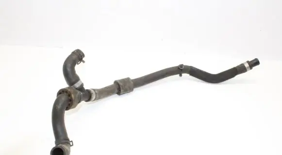 Mercedes-Benz B W246 W242 Engine coolant pipe/hose