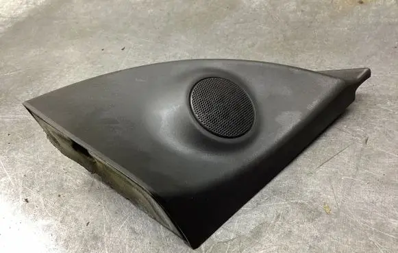 Side speaker trim/cover