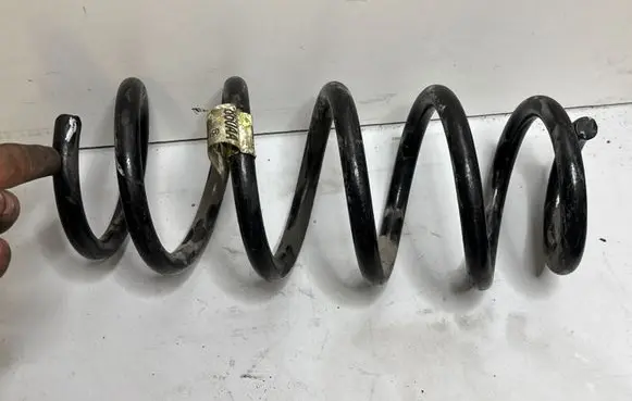Dodge Charger Rear coil spring 05181860AA 25581F