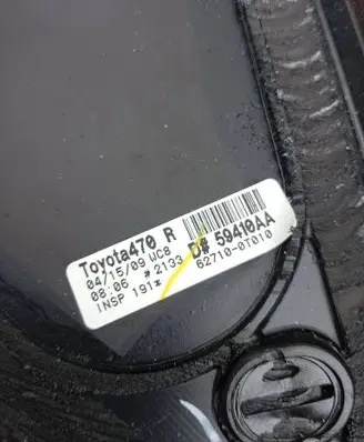 Toyota Venza Rear side window