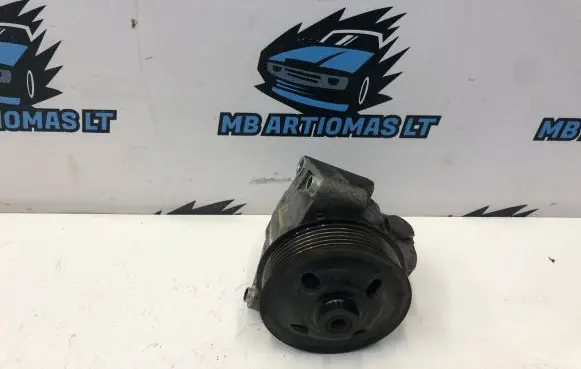 Jaguar XF X250 Power steering pump 8X233A696BA