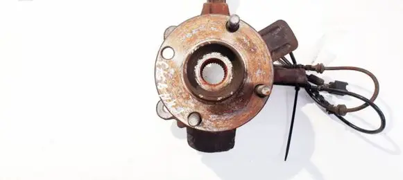 Front wheel hub