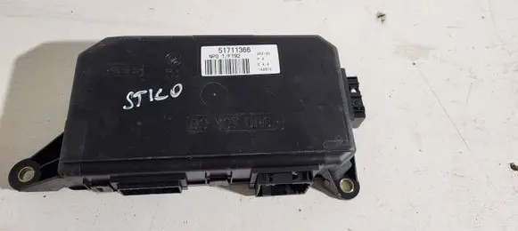Fiat Stilo Door control unit/module 51711366 140810 NPG1F192
