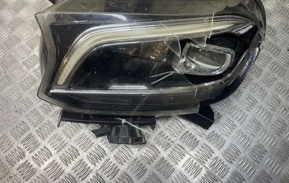 Mercedes-Benz X-class W470 Headlight/headlamp 1EX01315625 260605XB1B A4709060800