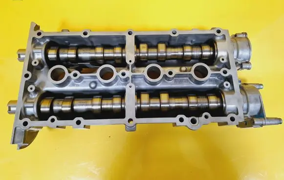 Volkswagen Golf IV Rocker cam cover 036103475