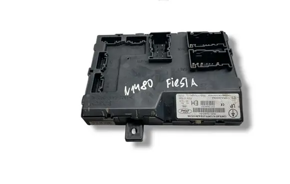 Ford Fiesta Comfort/convenience module 8V5115K600EH 116RA000084 F005V01045
