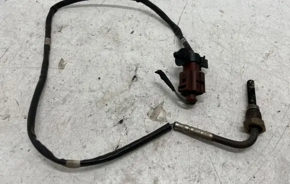Volkswagen PASSAT CC Exhaust gas pressure sensor 03L906088AJ
