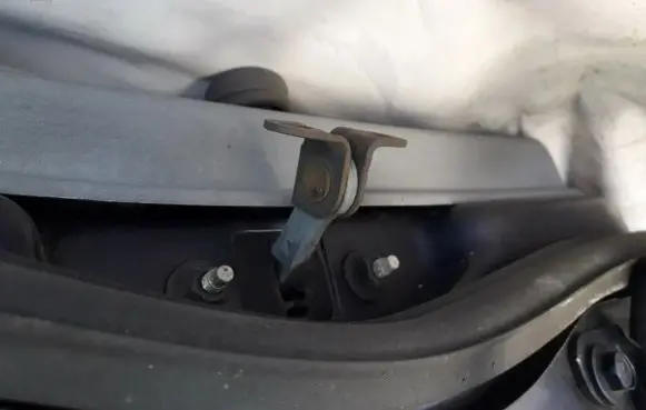 Chrysler Neon I Rear door check strap stopper