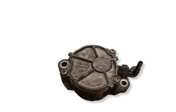 Suzuki SX4 Vacuum pump 01562A