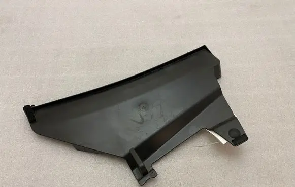 Buick Encore I Wiper trim 94539294