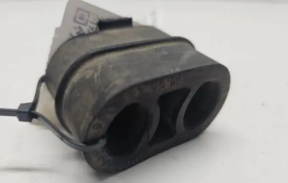 Opel Vectra C Muffler mount bracket/holder 90466668