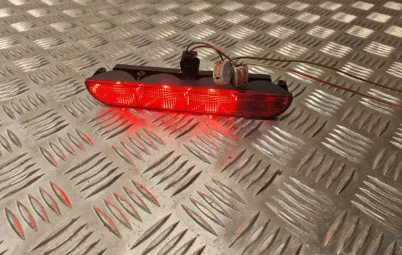 Audi A4 S4 B5 8D Third/center stoplight 8D5945097A