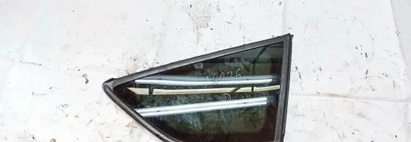 Ford Kuga II Rear side window