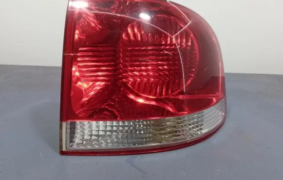 Volkswagen Touareg I Rear/tail lights 28258002