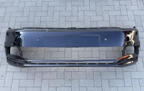 Volkswagen Touran III Front bumper 5TA807221AL
