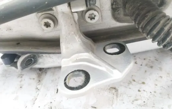 BMW 7 E65 E66 Rear door lower hinge