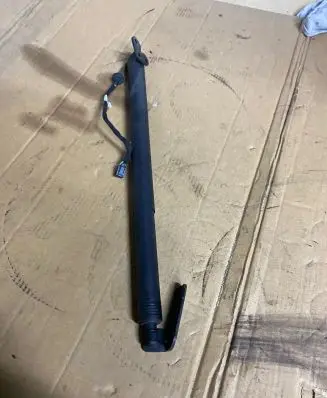 Porsche Macan (95B) Tailgate/trunk strut/damper 95B827851C 078618100049