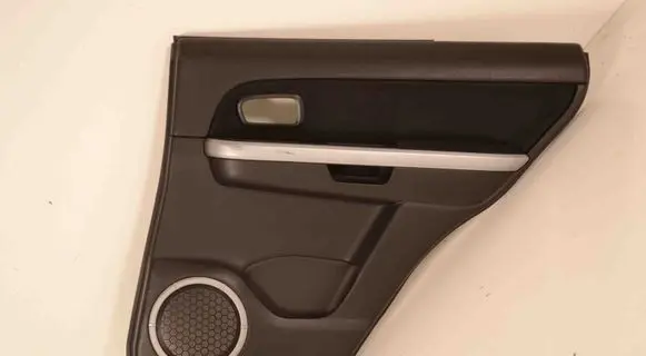 Suzuki Grand Vitara II Rear door card panel trim 8373265J0