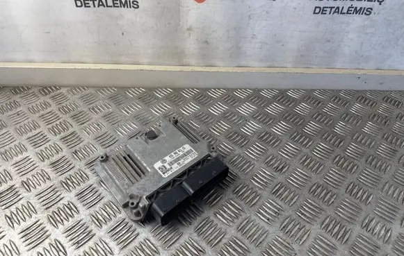 Volkswagen Caddy Engine control unit/module 03G906021CG 0281012746