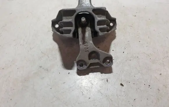 Hyundai Kona I Engine mount bracket 139004 21810G4000 9J180008