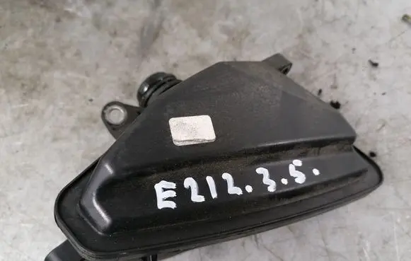 Mercedes-Benz E W212 Intake resonator A6421400087