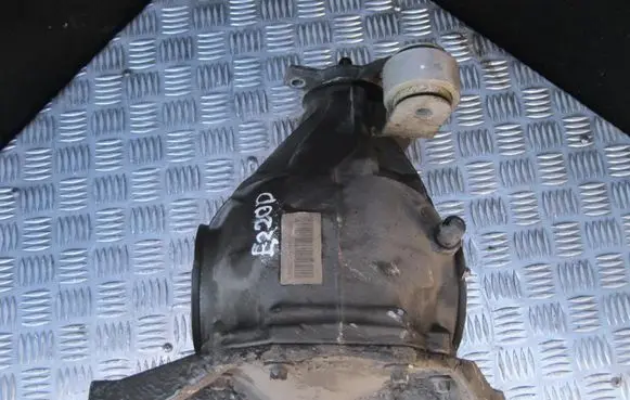Mercedes-Benz C AMG W204 Rear differential A20435102 B9/34
