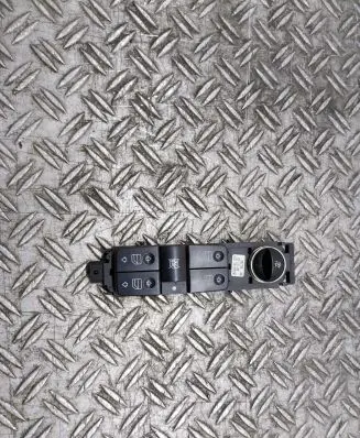 Mercedes-Benz S W220 Electric window control switch