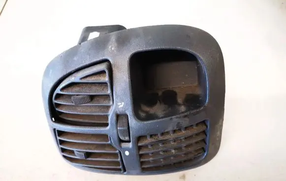 Peugeot Boxer Dash center air vent grill