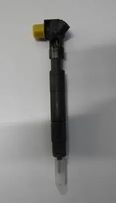 Mercedes-Benz E W212 Fuel injector A6510704987
