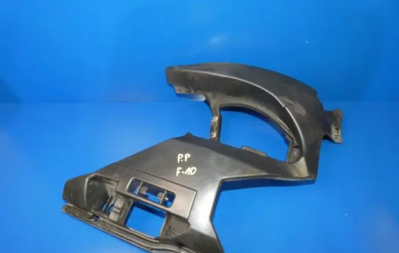BMW 5 F10 F11 Front bumper mounting bracket 7200722
