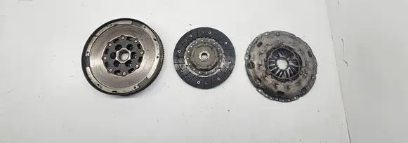 Opel Zafira B Clutch set kit 124035110 9E27I