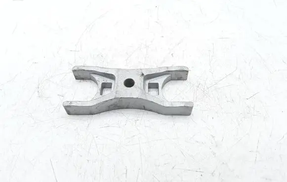 Skoda Octavia Mk3 (5E) Fuel Injector clamp holder NOCODE