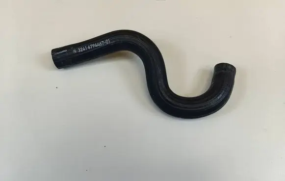 BMW 5 F10 F11 Engine coolant pipe/hose 6794467 32416794467