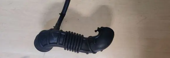 KIA Sorento Air intake hose/pipe 281303E710