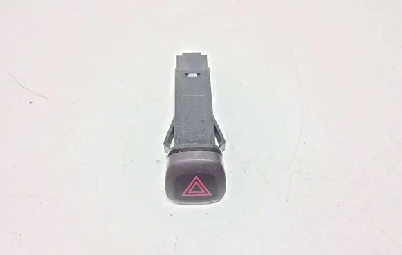 Volvo XC90 Hazard light switch 9168302