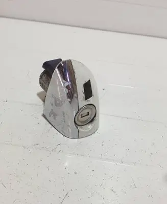 Mercedes-Benz ML W164 Front door lock (next to the handle) A1647600177