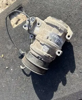 KIA Carens I Air conditioning (A/C) compressor (pump) 1625019100 5E1710358