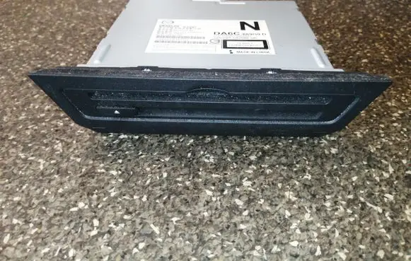 Navigation unit CD/DVD player