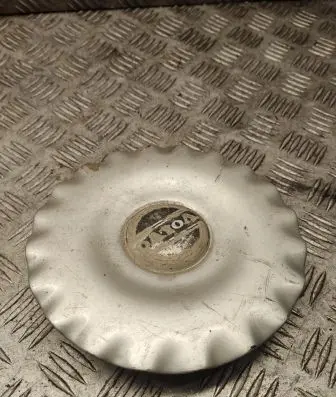 Volvo S40, V40 Original wheel cap 81280