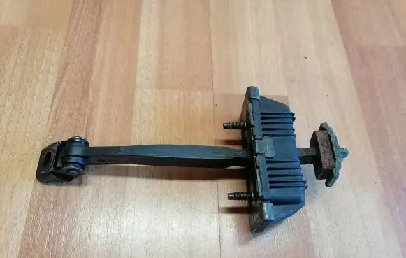Jaguar XF X250 Rear door check strap stopper 8X23F27200AB 8X2327200BA C2Z24776
