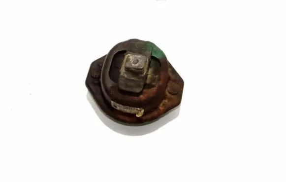 BMW 7 E65 E66 Engine mount bracket 2211675461402