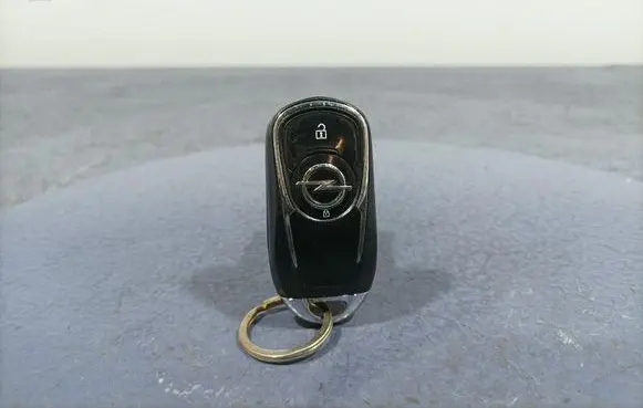 Opel Insignia A Ignition lock 13508410A