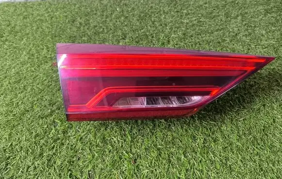 Audi Q3 F3 Tailgate rear/tail lights 83A945093B
