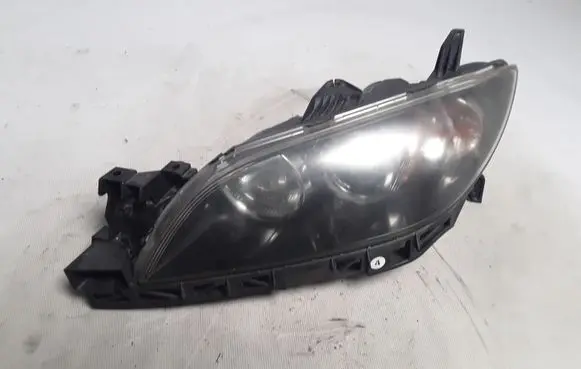 Mazda 3 I Headlight/headlamp