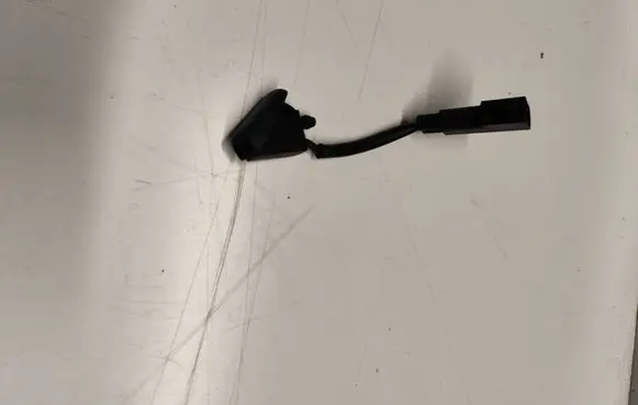Ford Focus C-MAX Windshield washer spray nozzle XS4117666A