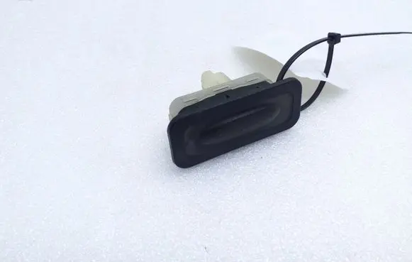 Tailgate opening switch